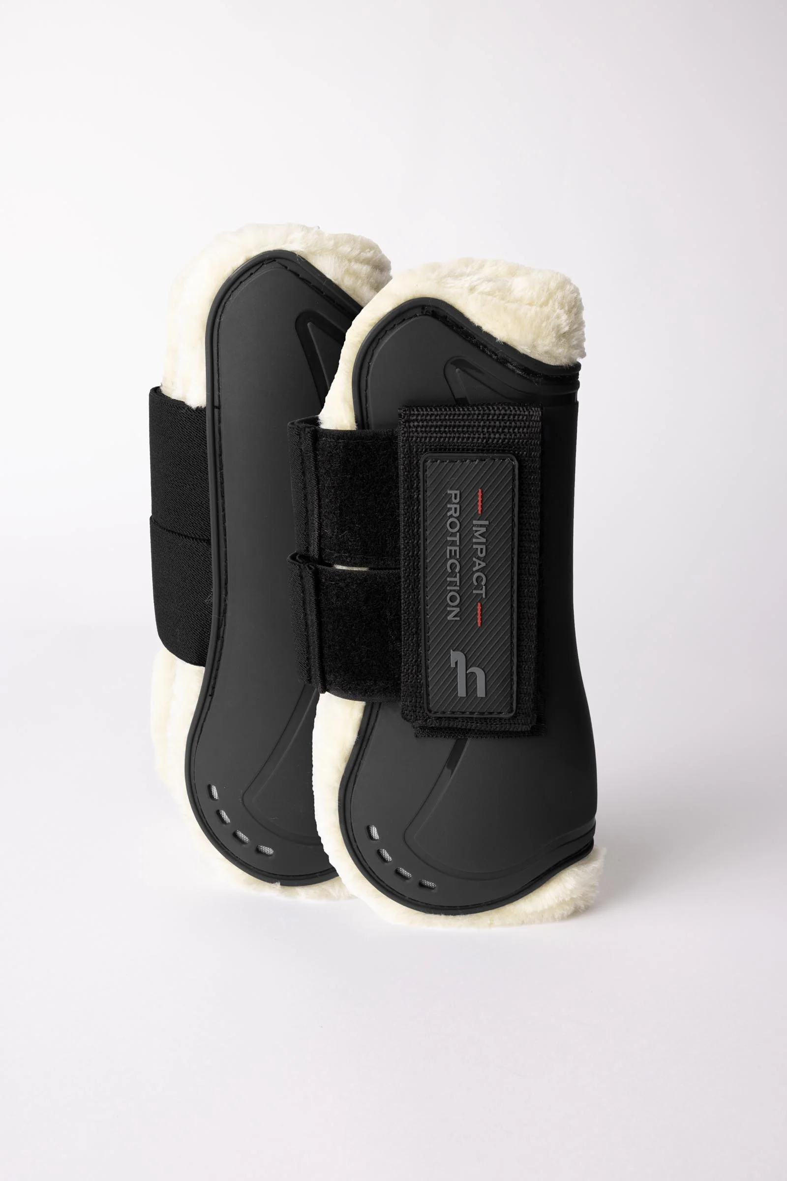 Armour Airflow Tendon With Fake Fur Black C