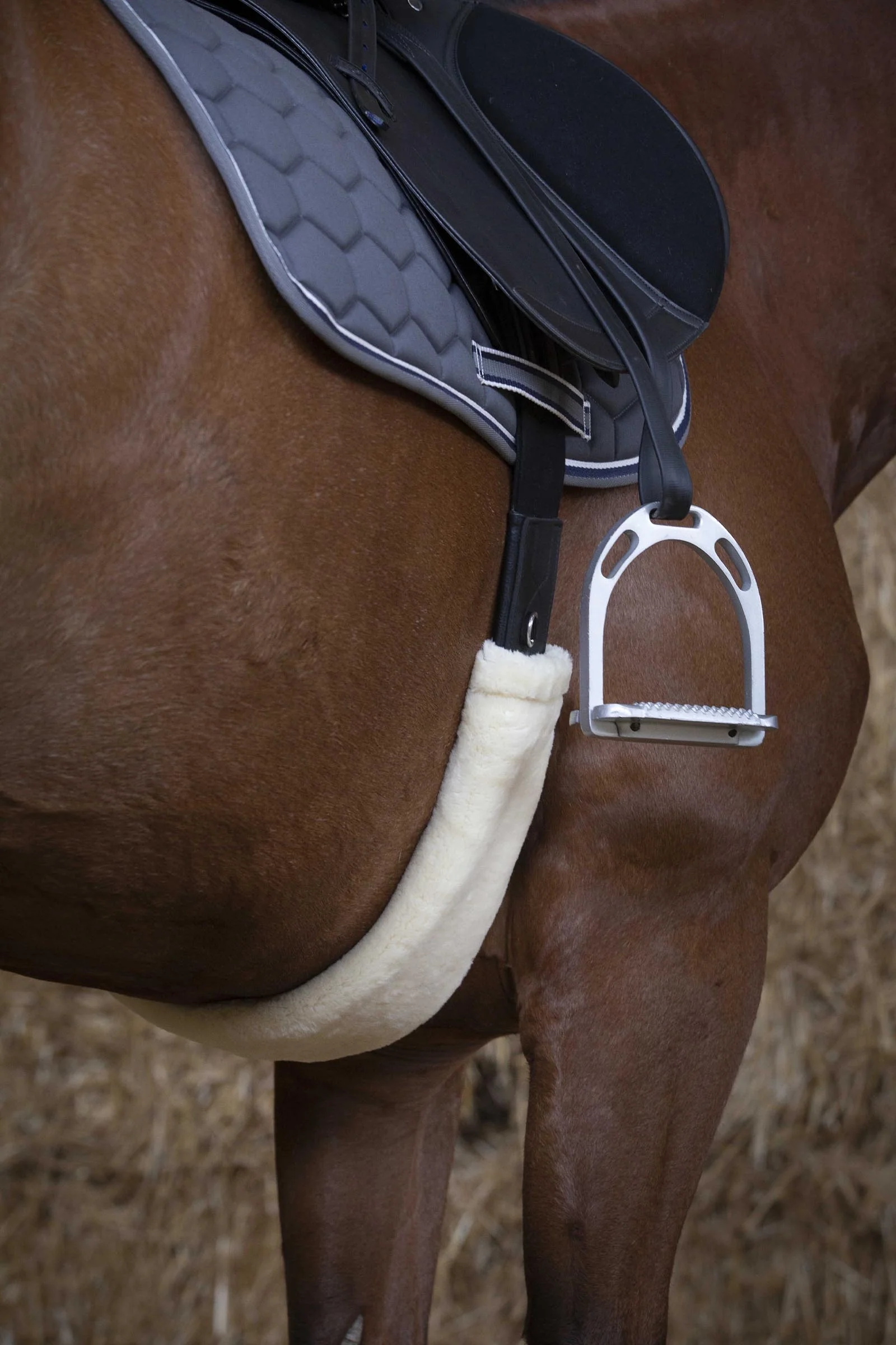 EQUITHÈME Teddy Girth Sleeve (60cm) Natural 24"