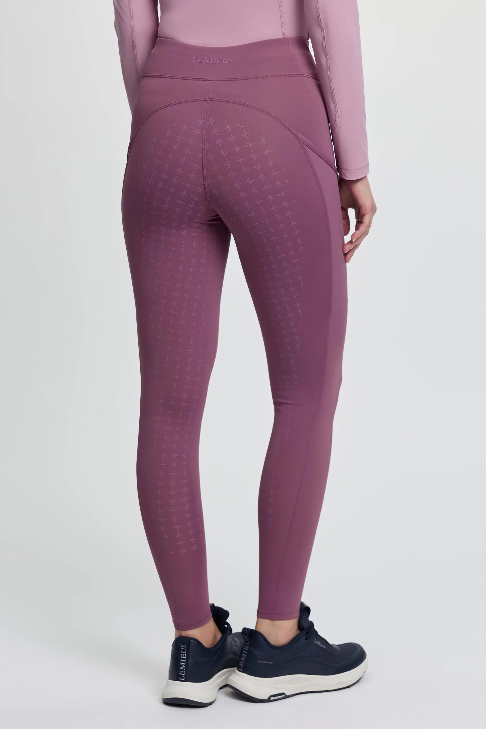 Naomi Women´s Pull On Breeches Mallow 12